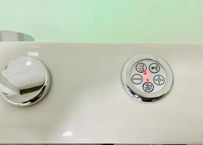 Lebenslust Mit Whirlpoolbadewanne #innenstadt#aussenbereich Von Harztraveler דירה